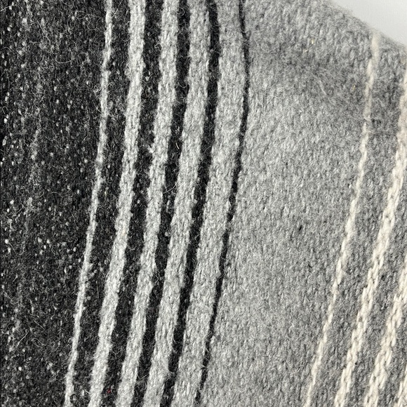 Poncho Womens Black Gray Pullover Fringe Hem Open Sides 1 Button Close Hoodie - Picture 5 of 9